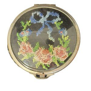 Vintage Needlepoint Floral Bow Mirrored Compact with Mesh black soft bottom